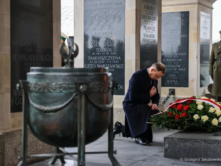 "Dziś jesteśmy tutaj, nad Wisłą – niepodległa i suwerenna Polska"